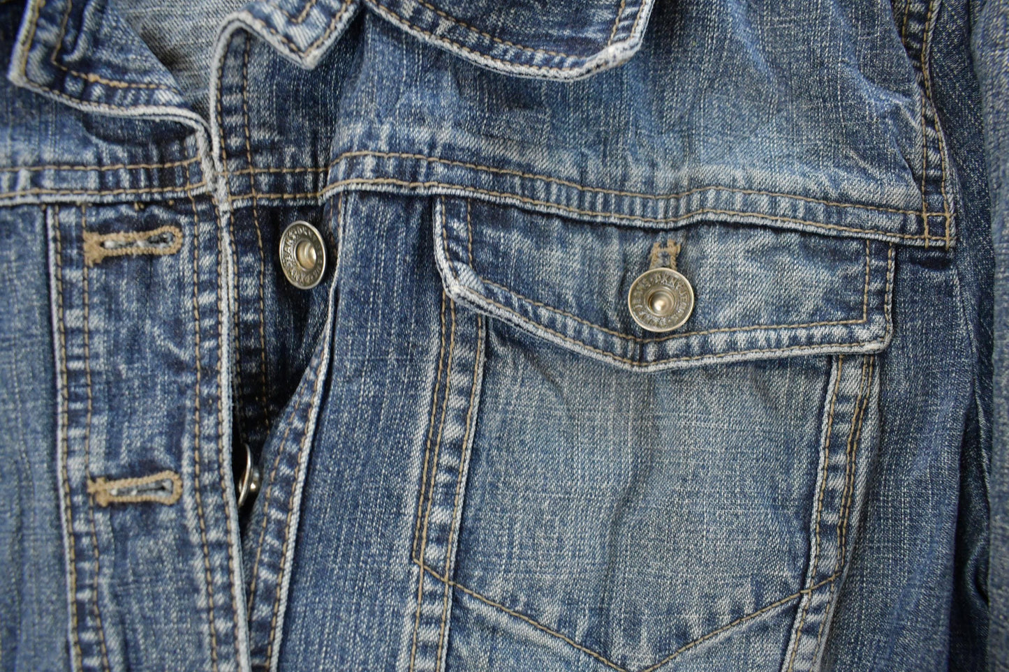 Vintage Y2K DKNY Denim Trucker Jean Jacket Women's Small from propervintagecanada