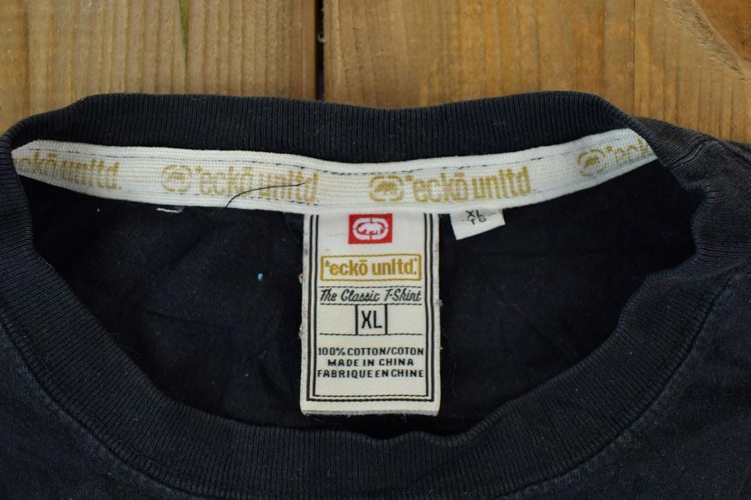 Vintage Y2K Ecko Unltd World Famous Crewneck Sweatshirt Men's XL from propervintagecanada