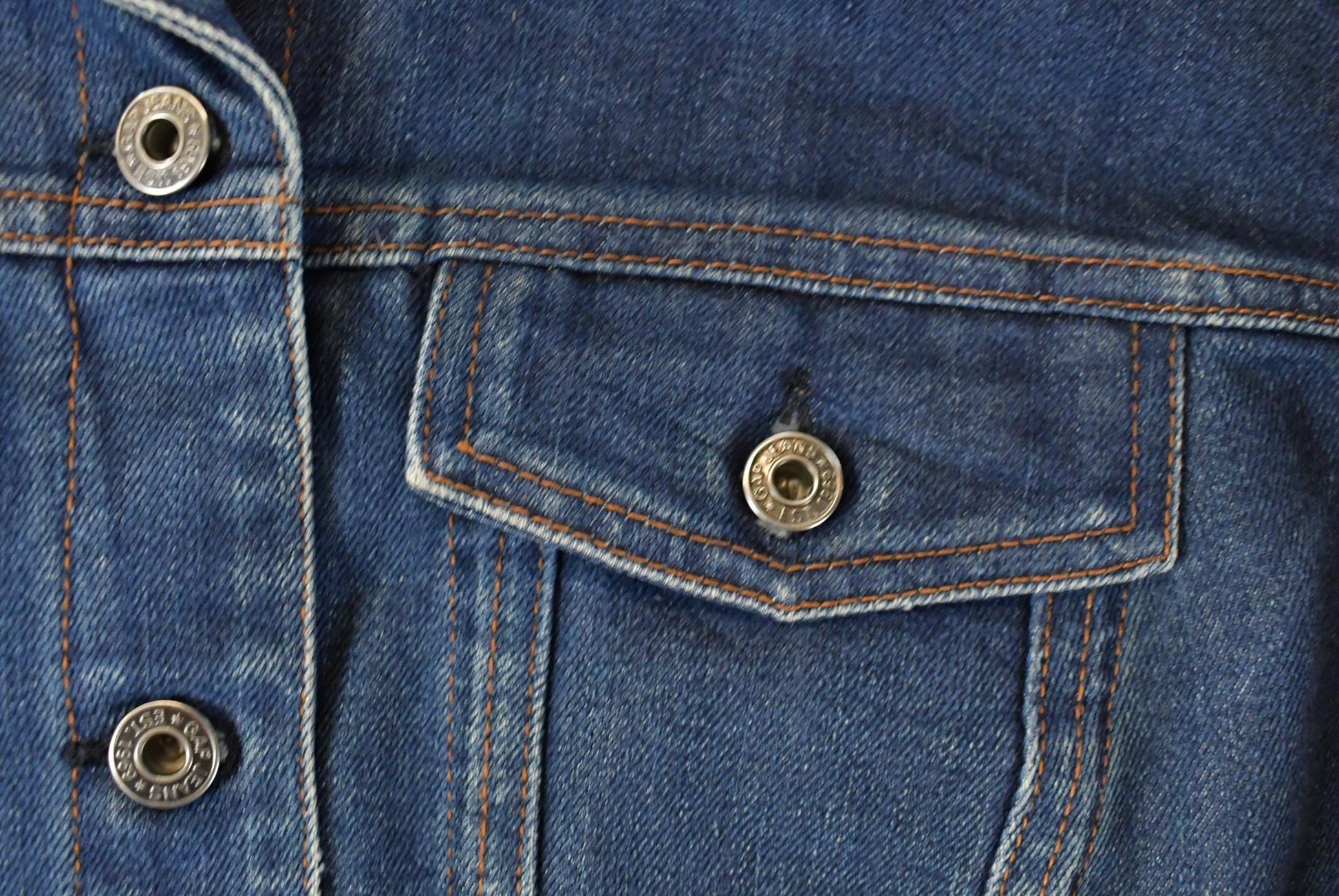 Vintage Y2K Gap Denim Jean Jacket Women's Small / 2000s Denim / Streetwear / Vintage Fall Outerwear from propervintagecanada