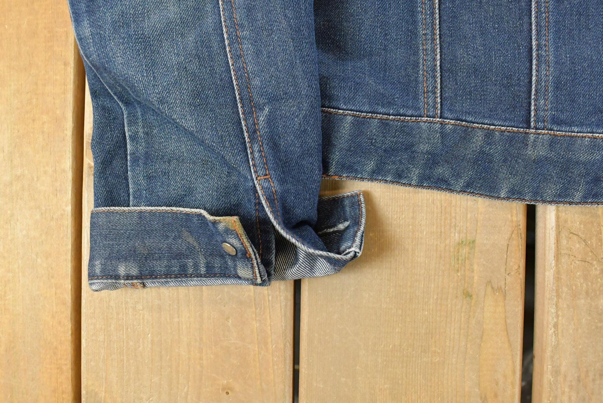 Vintage Y2K Gap Denim Jean Jacket Women's Small / 2000s Denim / Streetwear / Vintage Fall Outerwear from propervintagecanada