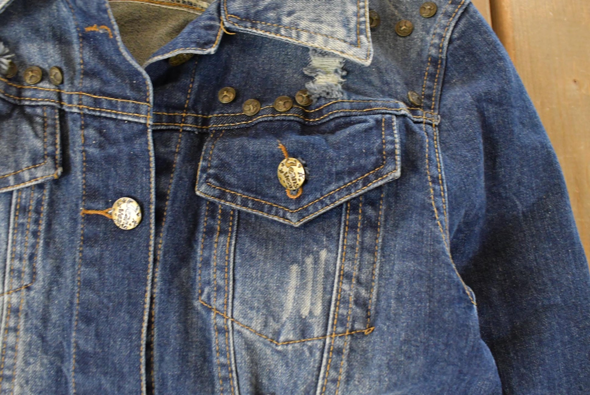 Vintage Y2K Jeanswear Denim Trucker Jean Jacket Women's Small / Denim Jacket / 2000s Coat / Chic Fashion from propervintagecanada