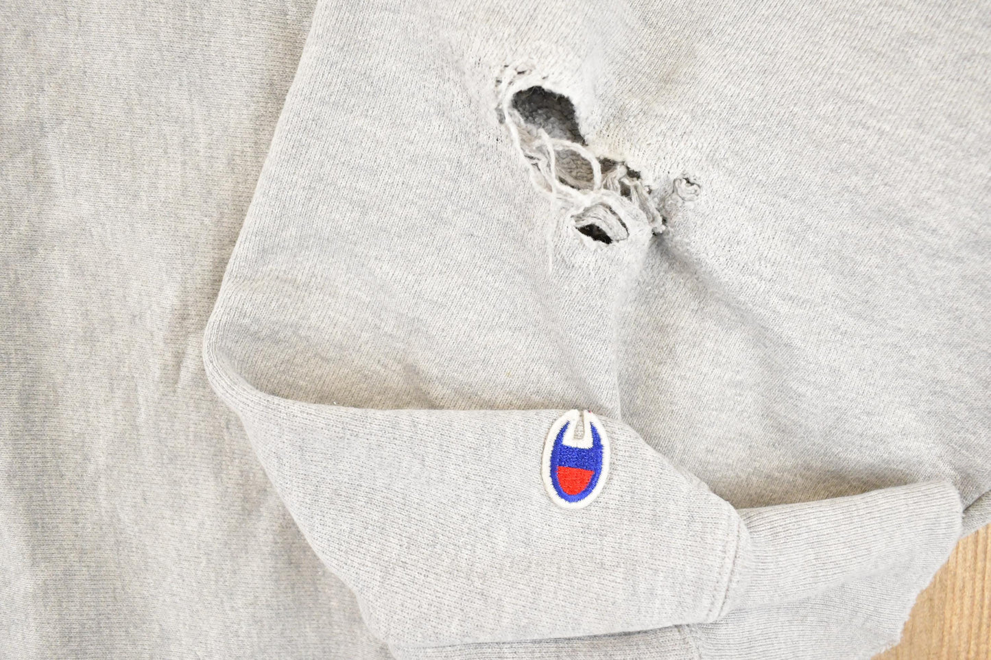 Vintage Y2K Johnson Controls Champion Reverse Weave Crewneck Sweatshirt Mens XL from propervintagecanada