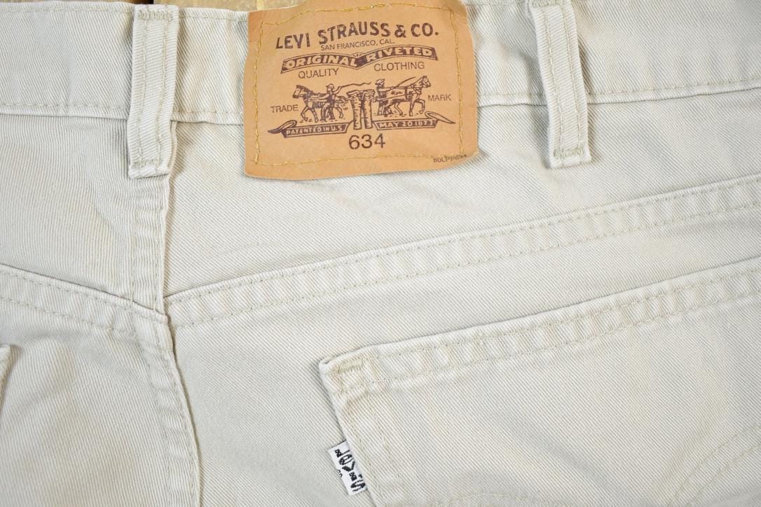 Vintage Y2K Levi Strauss Cream White Tab Denim Jeans Men's 34 x 32 from propervintagecanada
