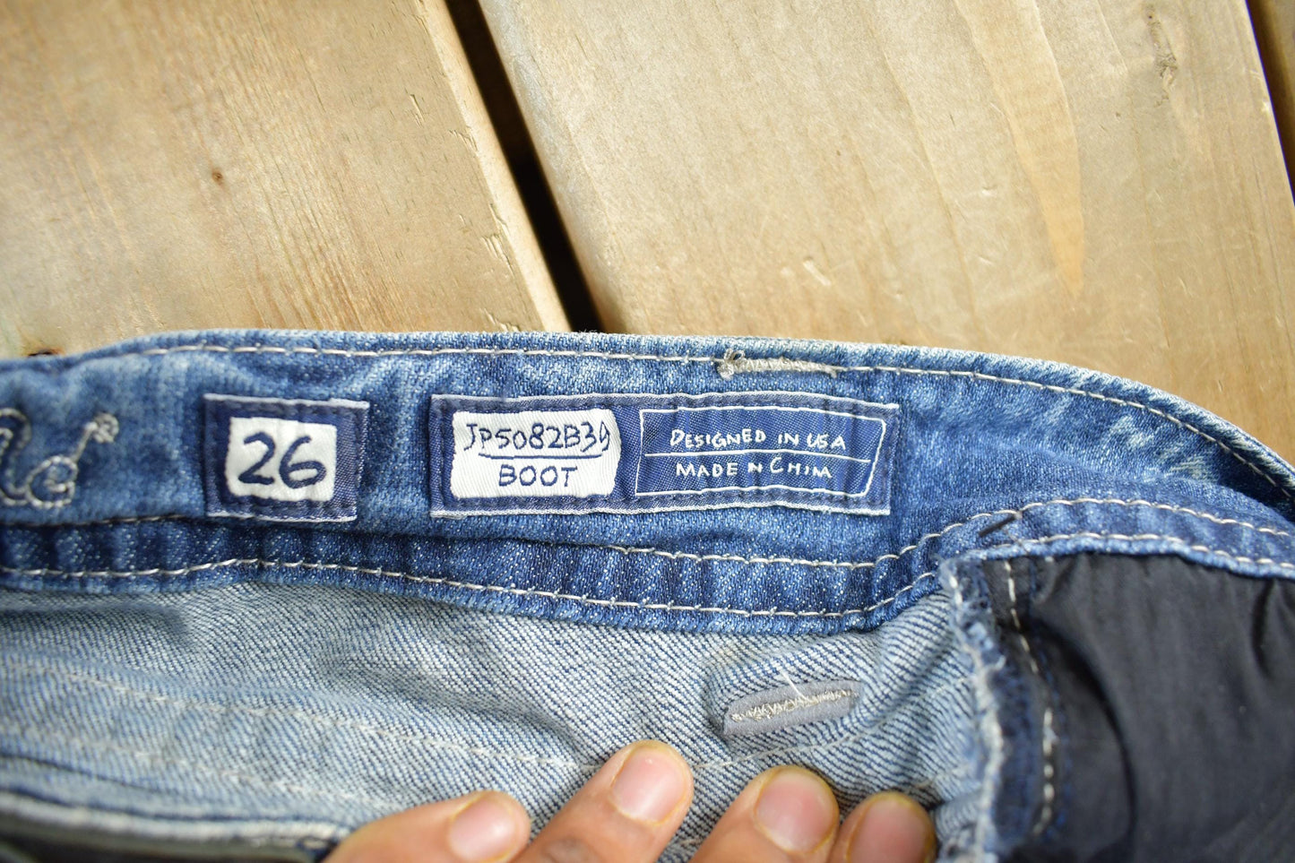 Vintage Y2K Miss Me Bedazzled Bootcut Low Rise Jeans Women's 26 x 33 from propervintagecanada