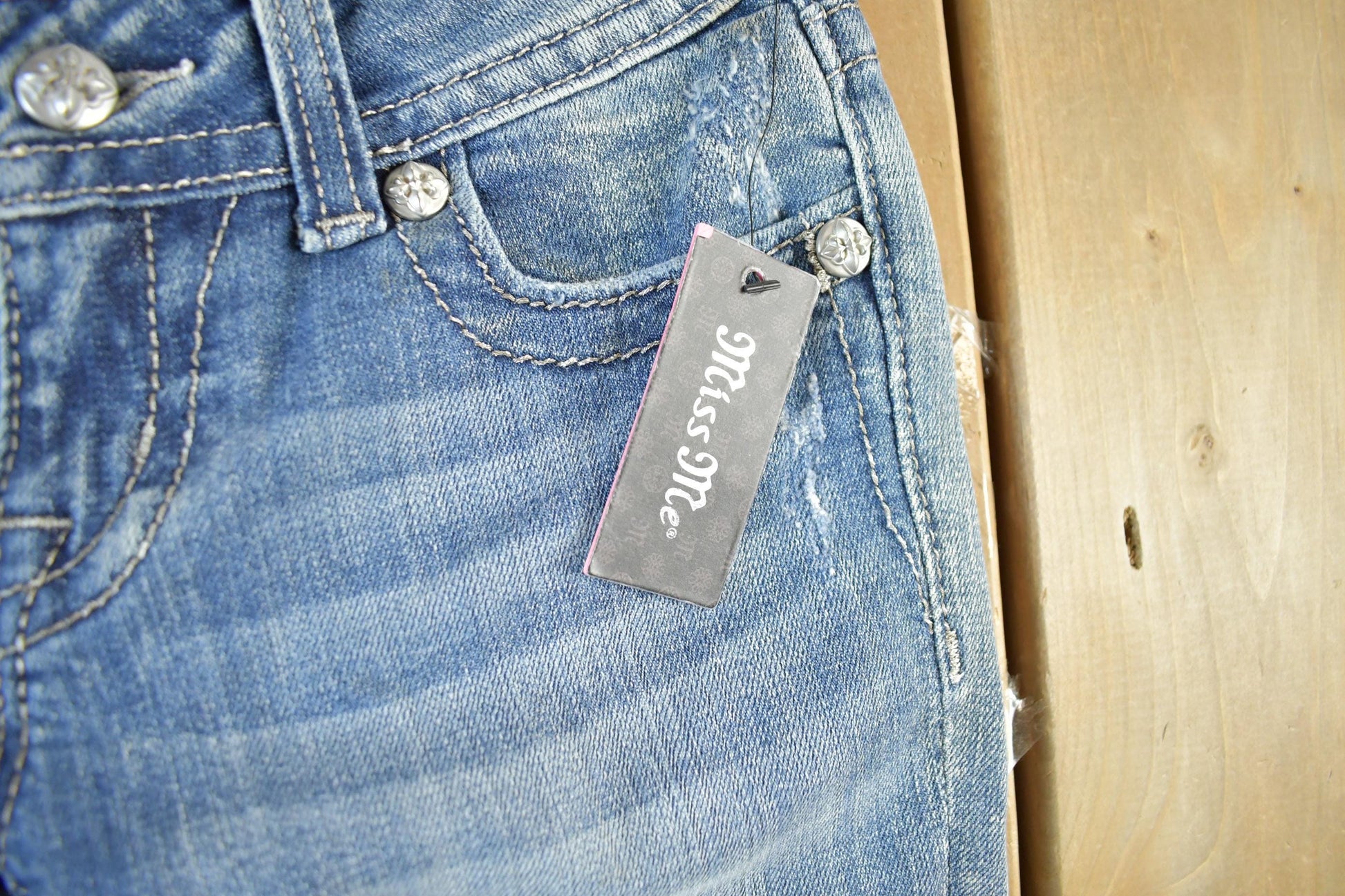 Vintage Y2K Miss Me Bedazzled Bootcut Low Rise Jeans Women's 26 x 33