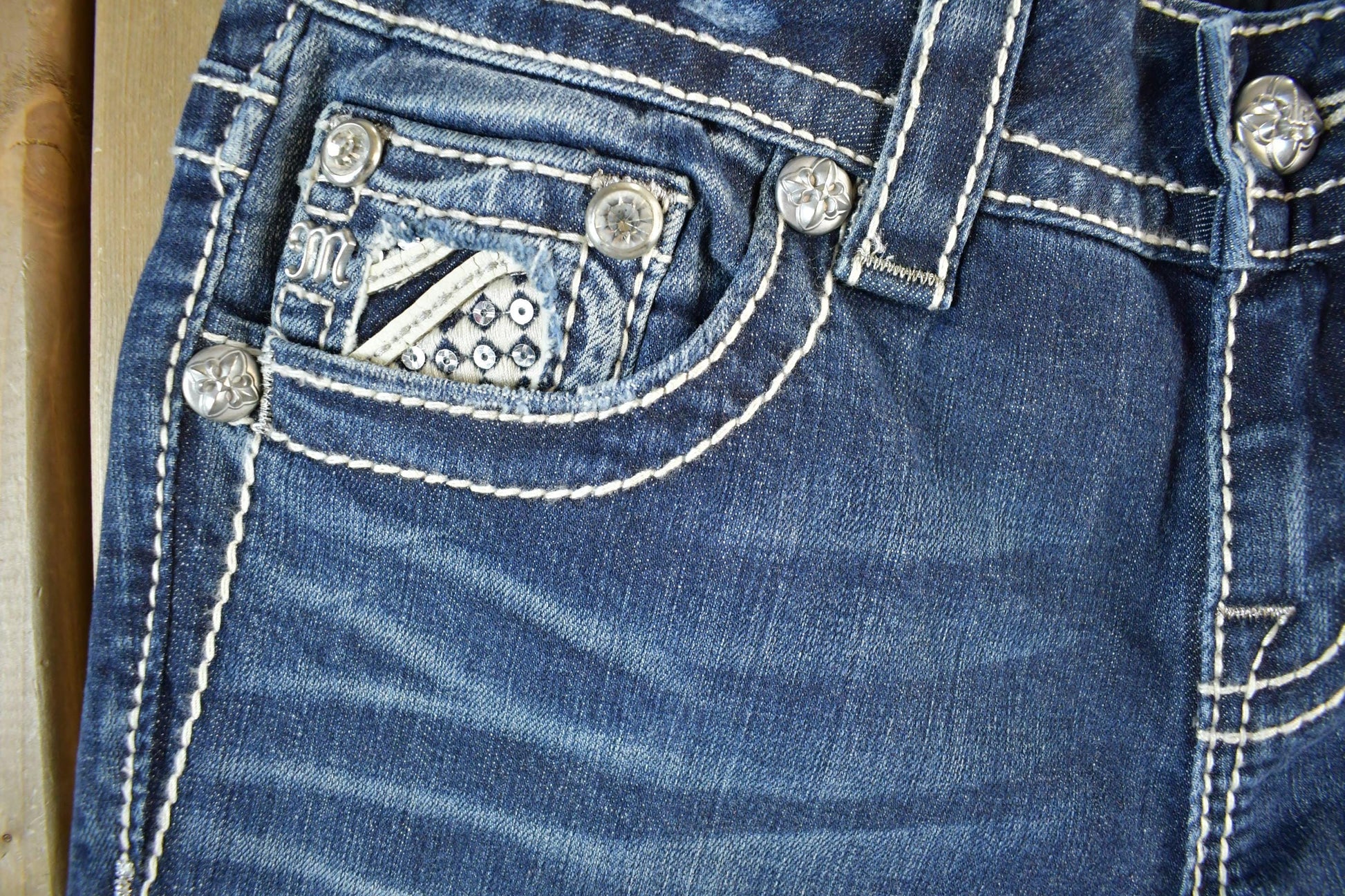 Vintage Y2K Miss Me Bedazzled Chloe Bootcut Signature Rise Jeans Women's S 26 x 33 from propervintagecanada