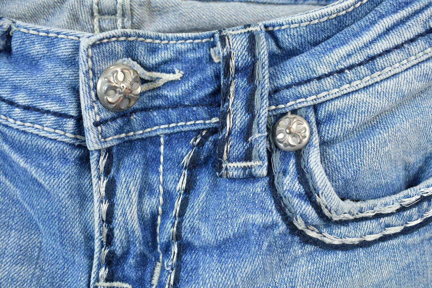 Vintage Y2K Miss Me Bedazzled Cowgirl Western Boot Cut Low Rise Jeans 26x33 / Rhinestone Jeans / 2000s Jeans / Chrome from propervintagecanada