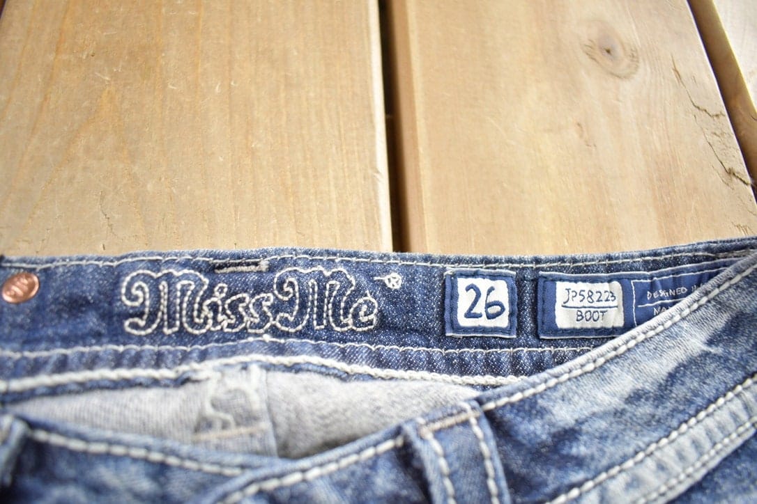 Vintage Y2K Miss Me Bedazzled Cowgirl Western Boot Cut Low Rise Jeans Women's 26 x 33 from propervintagecanada