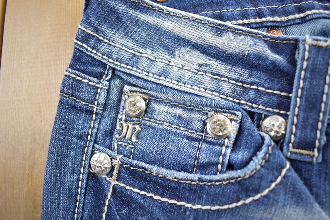 Vintage Y2K Miss Me Bedazzled Cowgirl Western Boot Cut Low Rise Jeans Women's 26 x 33 from propervintagecanada