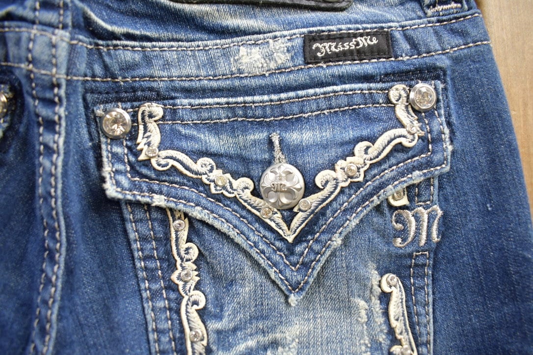 Vintage Y2K Miss Me Bedazzled Embroidered Boot Cut Low Rise Jeans Women's 26 x 33 from propervintagecanada
