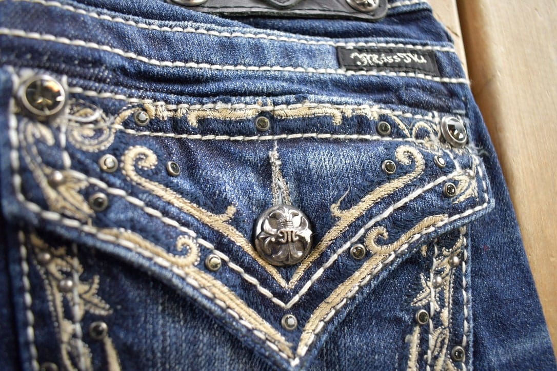 Vintage Y2K Miss Me Bedazzled Embroidered Low Rise Boot Cut Low Rise Jeans 26x33 from propervintagecanada