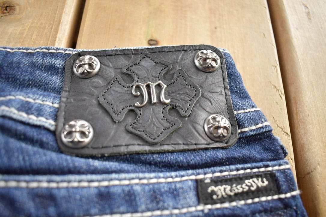 Vintage Y2K Miss Me Bedazzled Embroidered Low Rise Boot Cut Low Rise Jeans Women's 26 x 33 from propervintagecanada