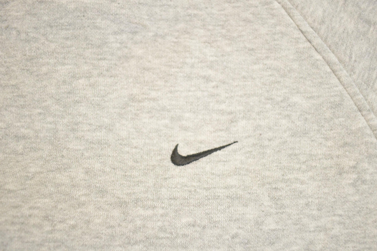 Vintage Y2K Nike Crewneck Sweatshirt Men's XL from propervintagecanada