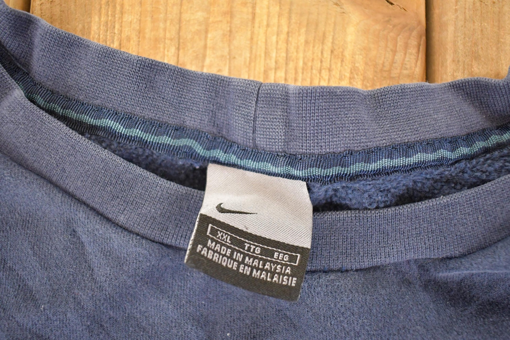 Vintage Y2K Nike Crewneck Sweatshirt, Swoosh Logo, Made in USA, XXL from propervintagecanada