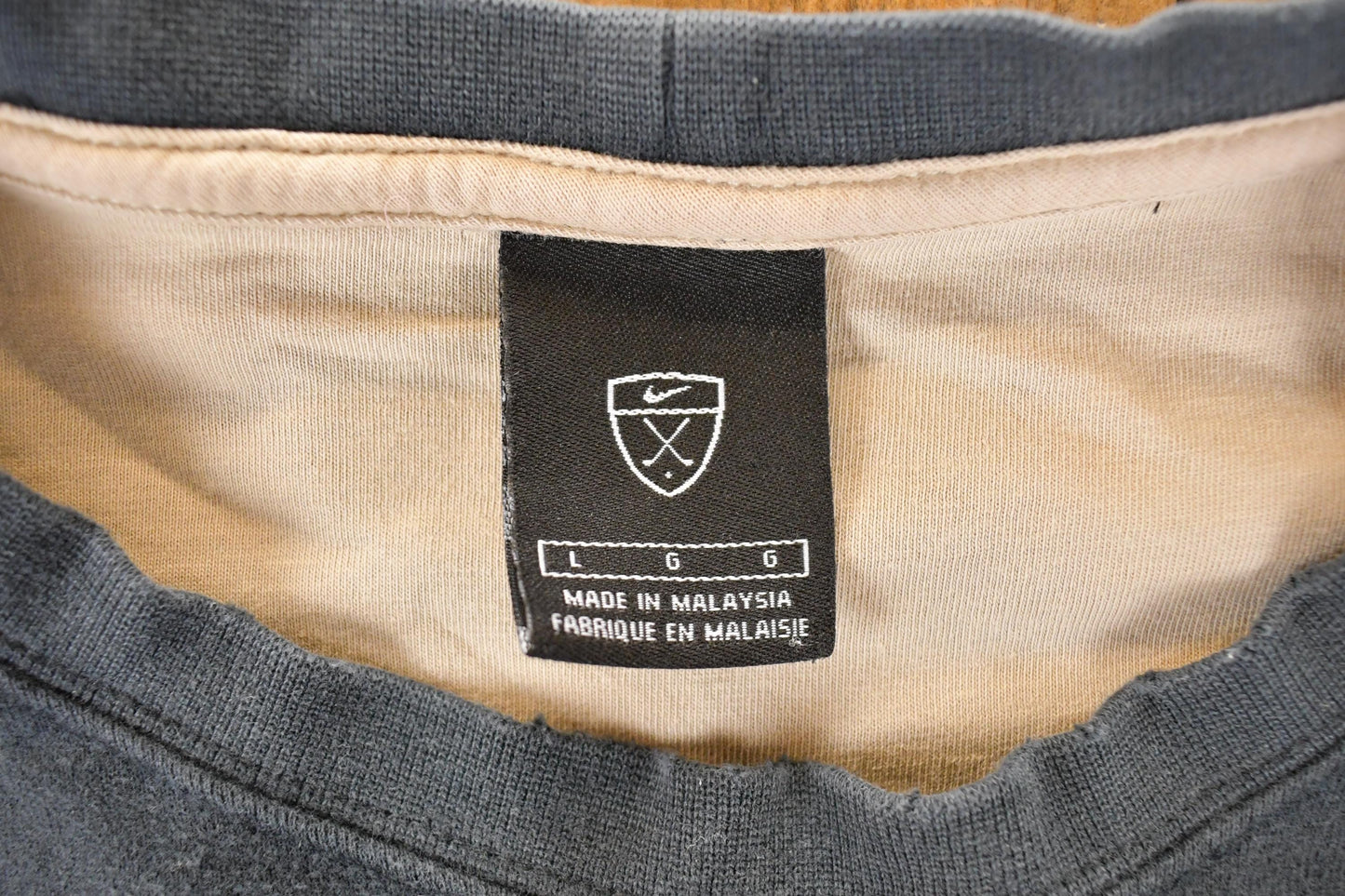 Vintage Y2K Nike Golf Embroidered Mini Swoosh Sweatshirt Men's L from propervintagecanada