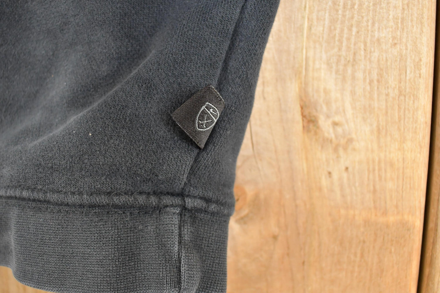 Vintage Y2K Nike Golf Embroidered Mini Swoosh Sweatshirt Men's L from propervintagecanada