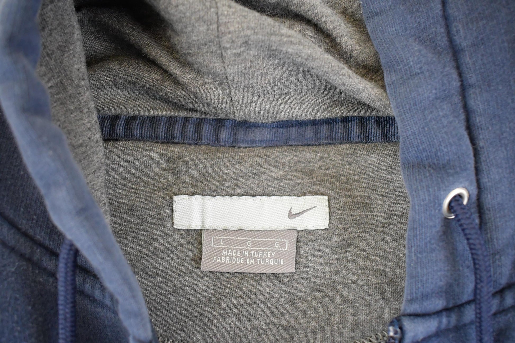 Vintage Y2K Nike Hoodie Full Zip Sweatshirt Men's XL from propervintagecanada