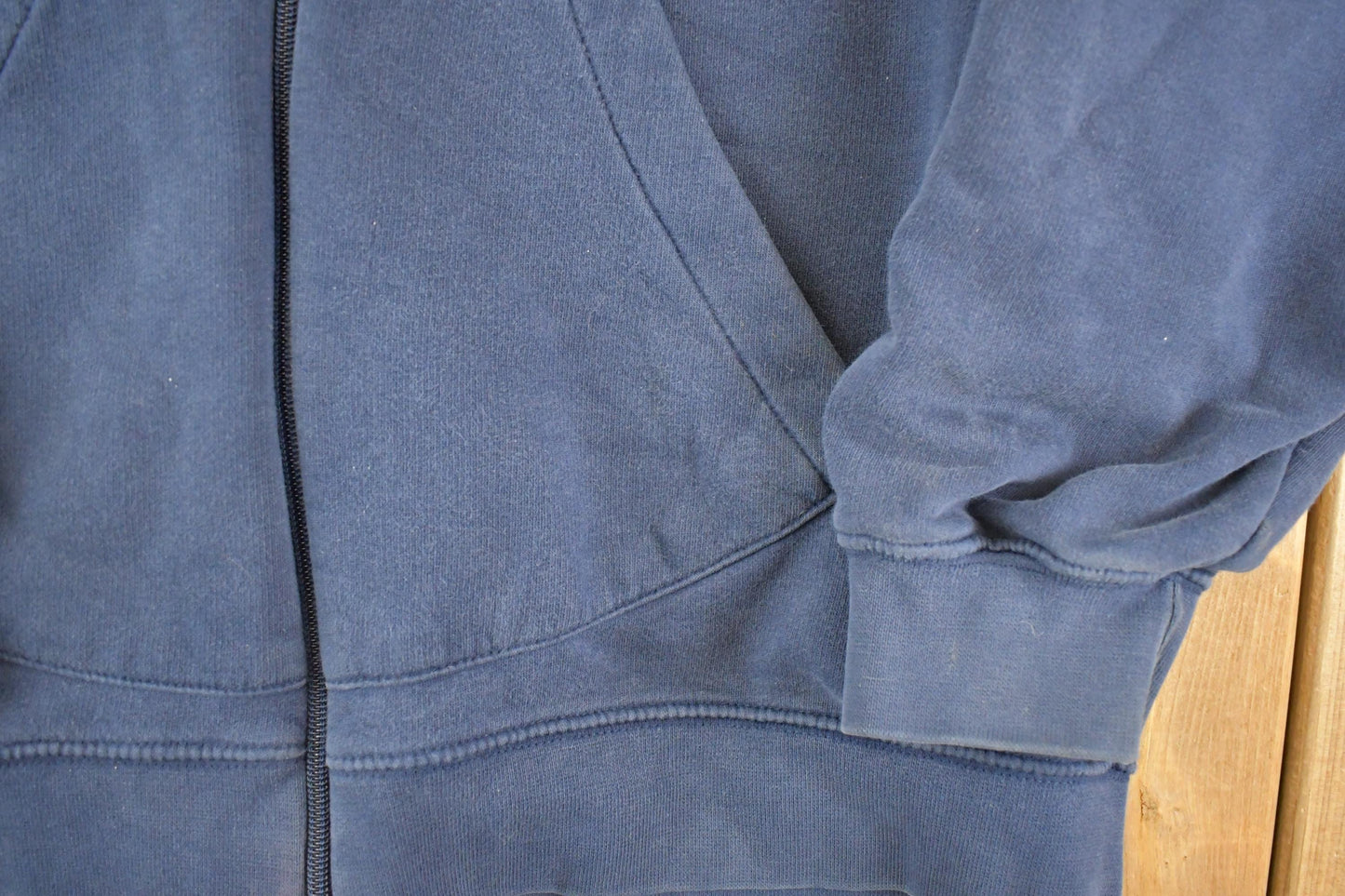Vintage Y2K Nike Hoodie Full Zip Sweatshirt Men's XL from propervintagecanada