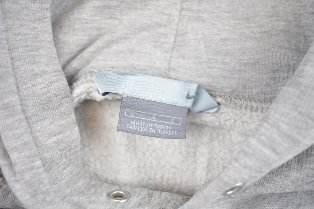 Vintage Y2K Nike Spell Out Logo Hoodie Men's Large from propervintagecanada