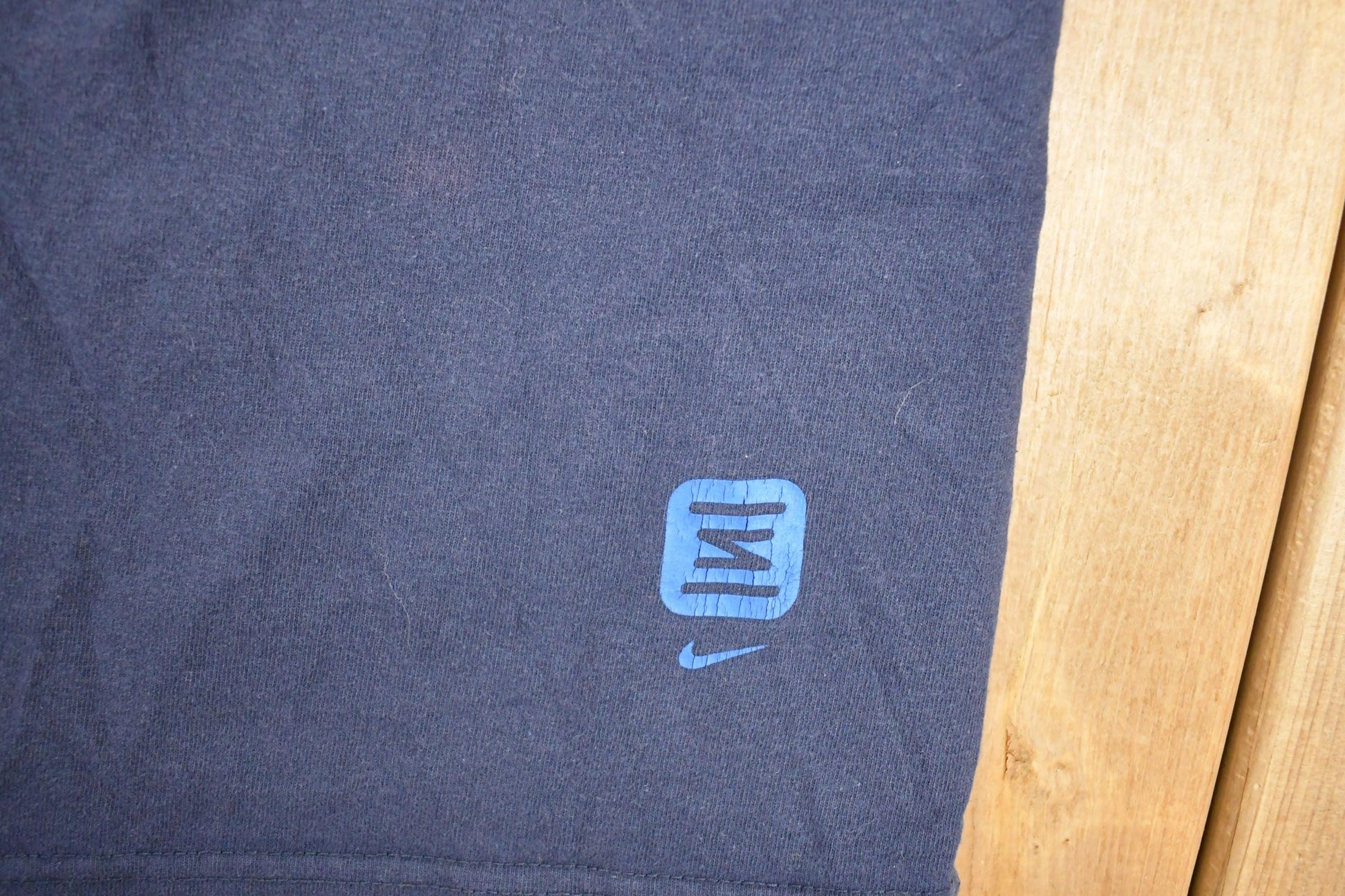 Vintage Y2K Nike T-Shirt Men's L from propervintagecanada