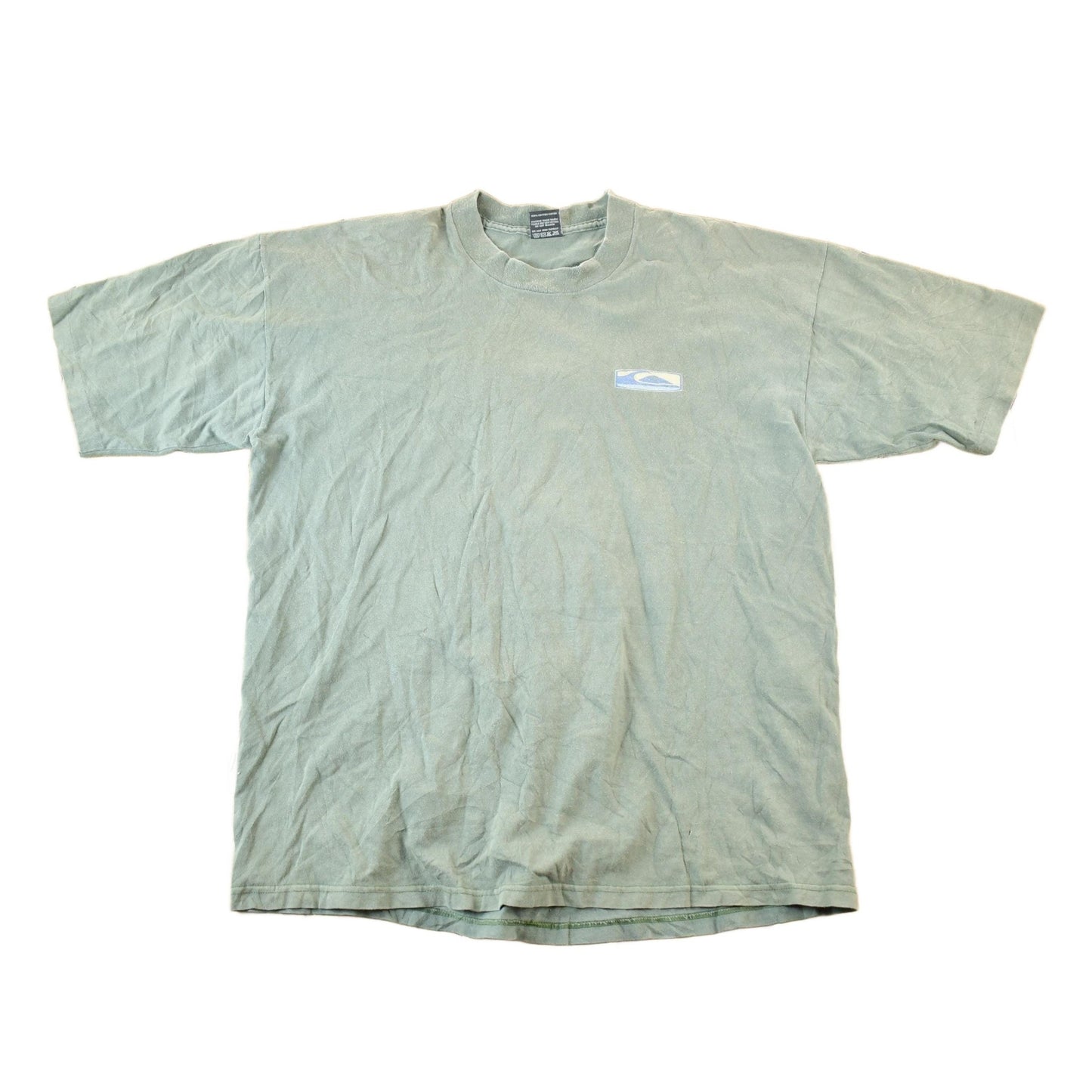 Vintage Y2K Quicksilver Souvenir Surfing T-Shirt Mens L from propervintagecanada
