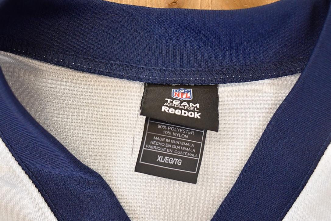 Vintage Y2K Reebok New England Patriots Rob Gronkowski NFL Jersey Men's XL from propervintagecanada