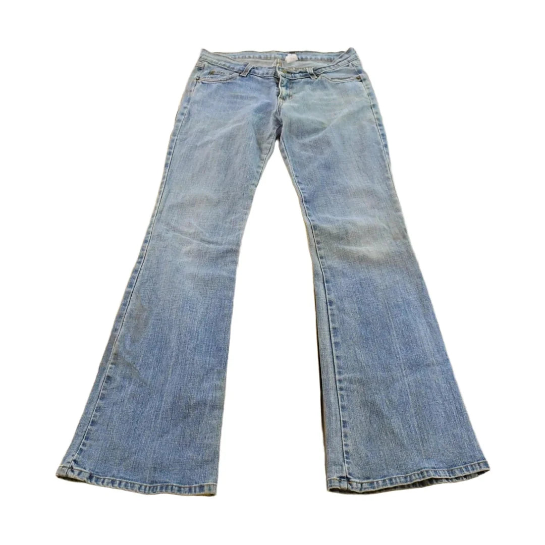 Vintage Y2K RT Low Rise Flare Denim Jeans Women's 28 x 32 from propervintagecanada