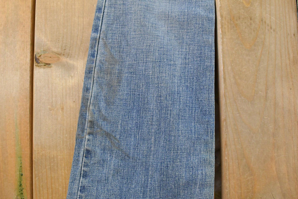 Vintage Y2K RT Low Rise Flare Denim Jeans Women's 28 x 32 from propervintagecanada