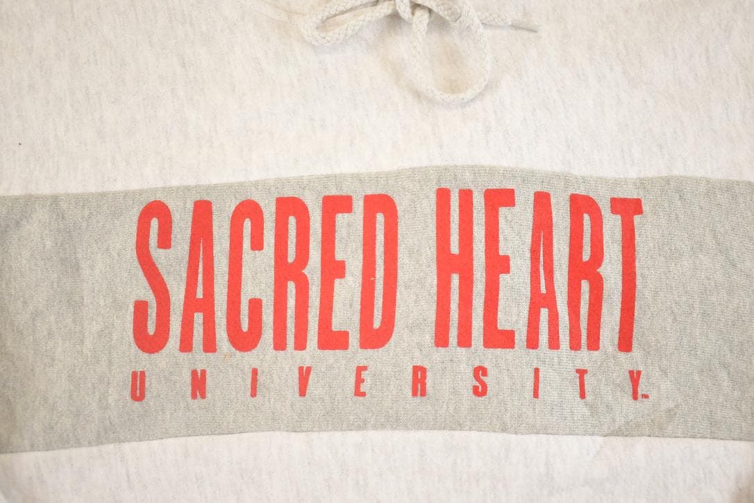 Vintage Y2K Sacred Heart University Champion Reverse Weave Sweatshirt Women's XL Cropped from propervintagecanada