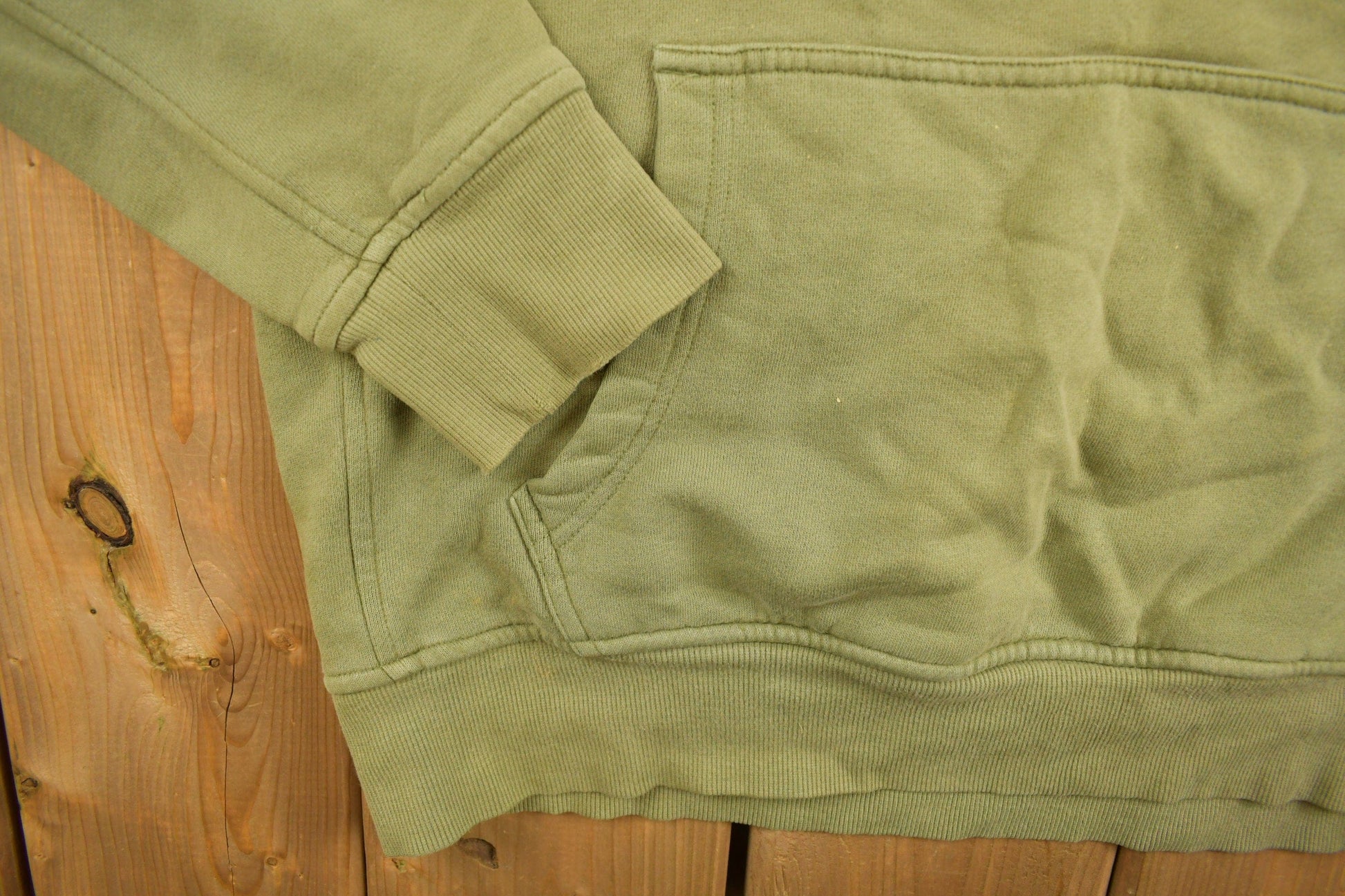Vintage Y2K Timberland Hoodie Men's Small from propervintagecanada