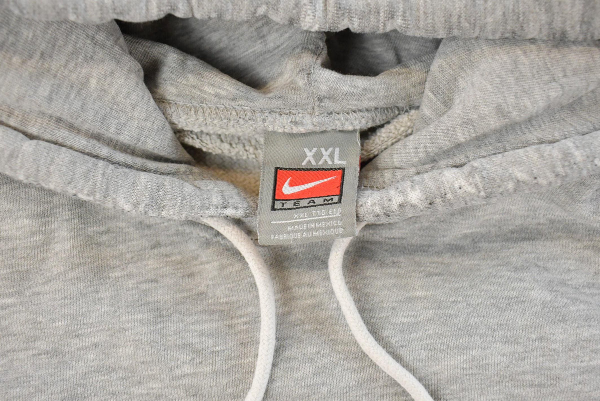 Vintage Y2K University of Illinois Nike Middle Swoosh Hoodie Sweatshirt Men's 2XL from propervintagecanada