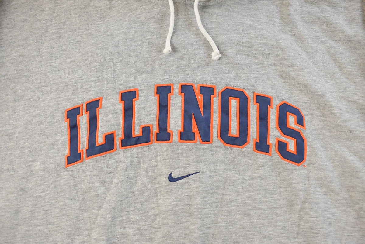 Vintage Y2K University of Illinois Nike Middle Swoosh Hoodie Sweatshirt Men's 2XL from propervintagecanada