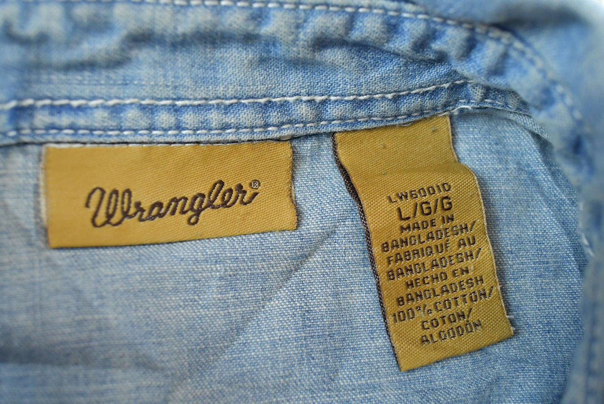 Vintage Y2K Wrangler Denim Button Up Cowboy Shirt Women's XL from propervintagecanada