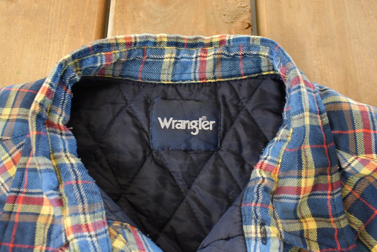 Vintage Y2K Wrangler Western Plaid Button Up Flannel Shacket Mens XL / Quilt Lined / Insulated Shirt Jacket / Cowboy Western Workwear from propervintagecanada