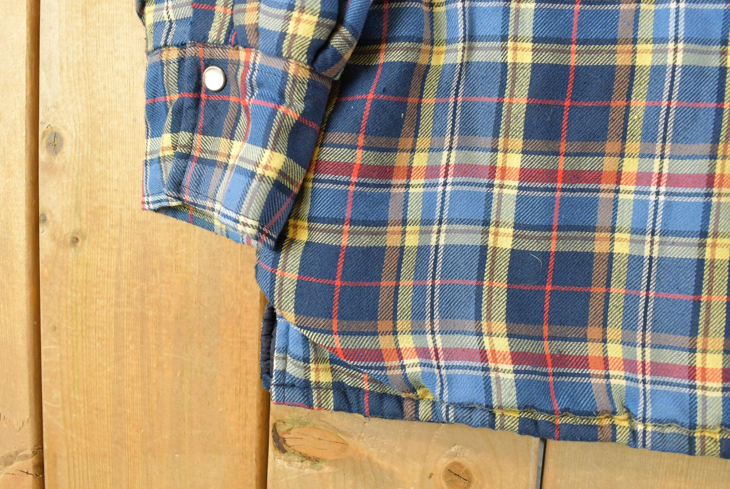 Vintage Y2K Wrangler Western Plaid Button Up Flannel Shacket Mens XL / Quilt Lined / Insulated Shirt Jacket / Cowboy Western Workwear from propervintagecanada