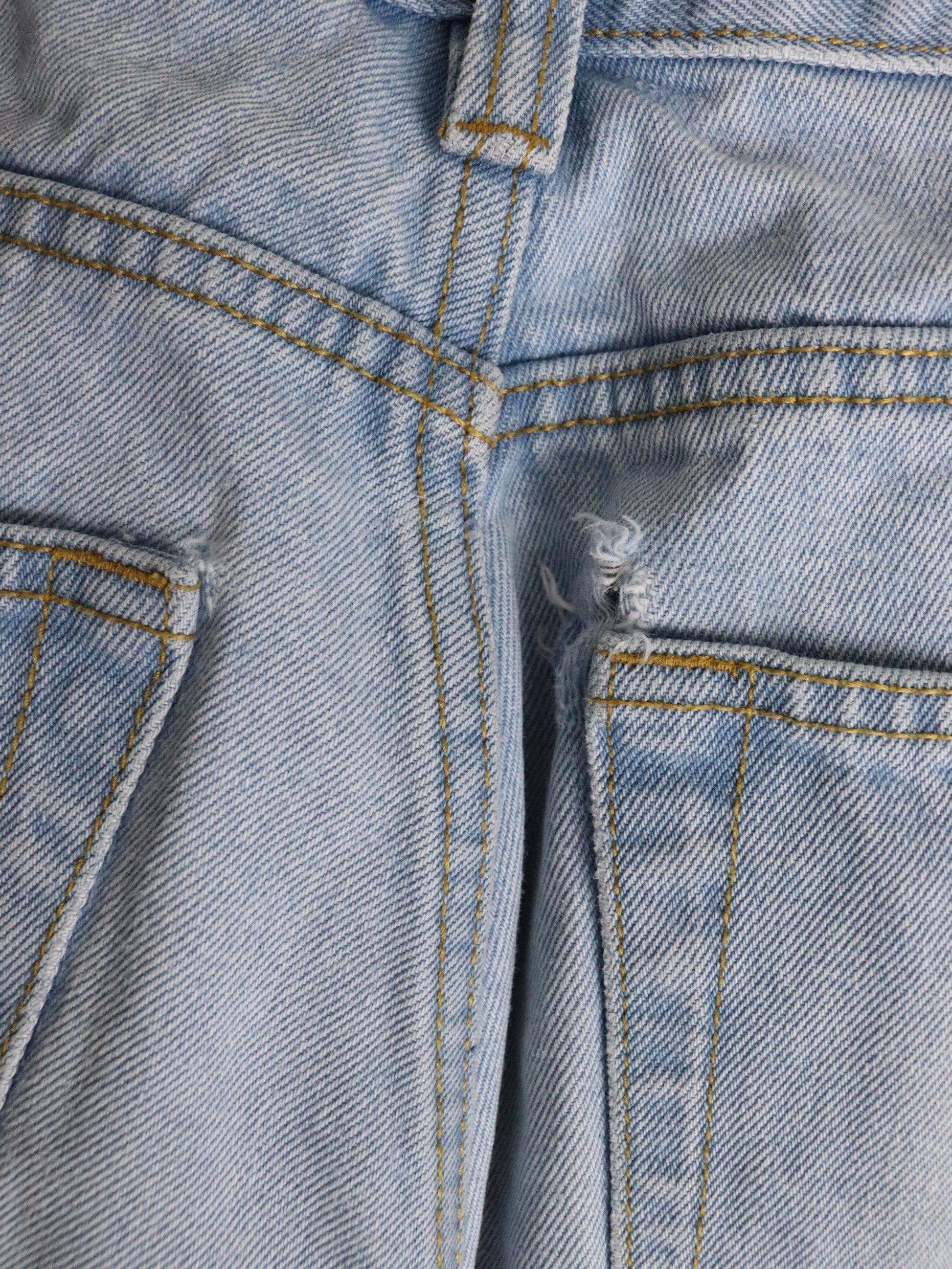 WindRiver Denim Jeans Mens 34 x 30 Blue from propervintagecanada