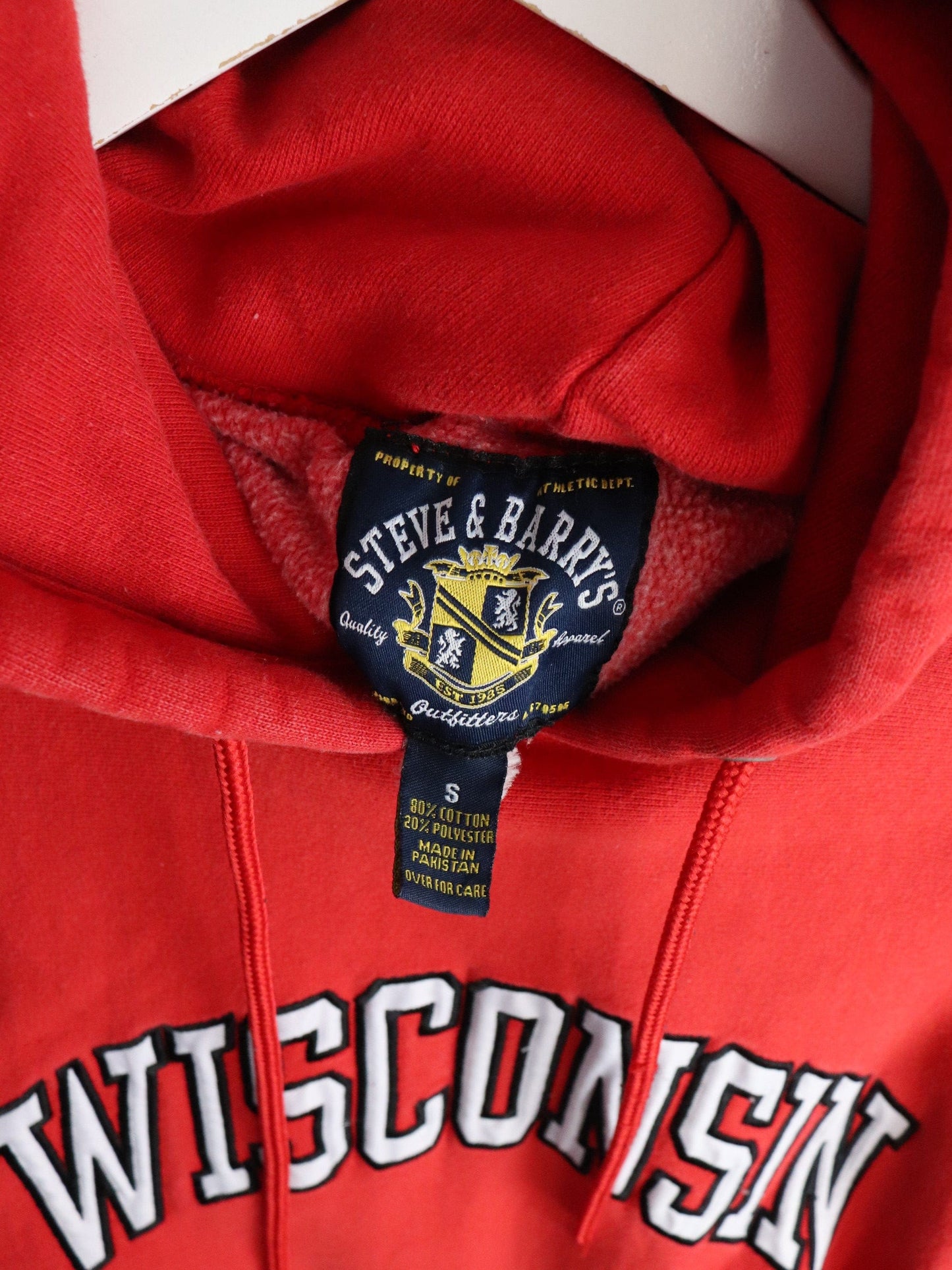Wisconsin Badgers Sweatshirt Mens Small Red Hoodie from propervintagecanada