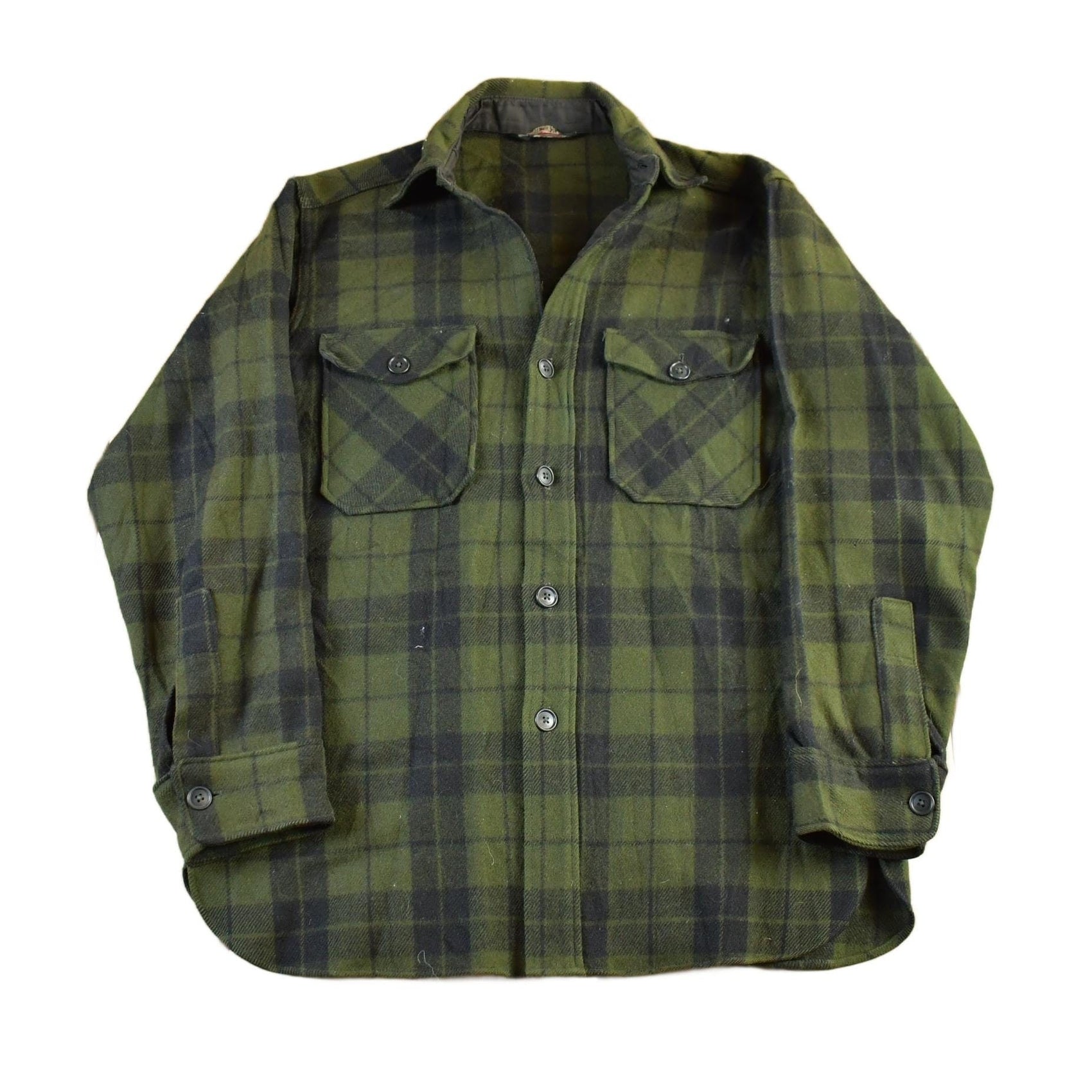 Woolrich Clothing > Men's Clothing > Jackets & Coats Vintage 1940s Woolrich Wool Plaid Flannel Button Up Shirt Men's Medium