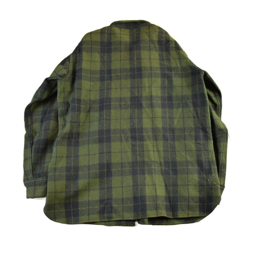 Woolrich Clothing > Men's Clothing > Jackets & Coats Vintage 1940s Woolrich Wool Plaid Flannel Button Up Shirt Men's Medium
