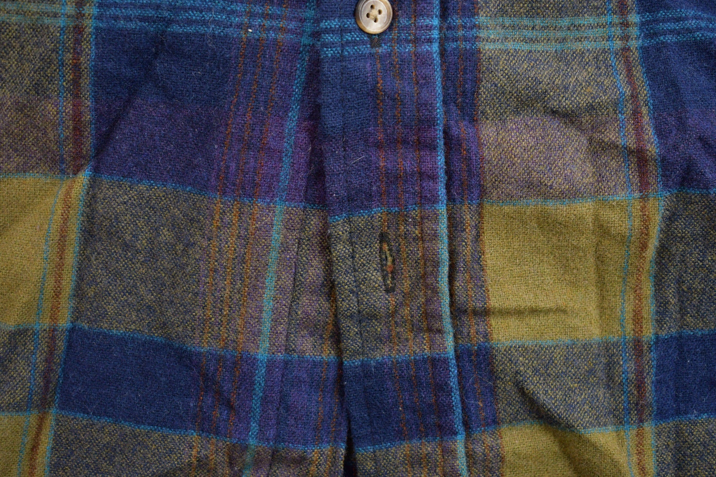 Woolrich Clothing > Men's Clothing > Shirts & Tees > Oxfords & Button Downs Vintage 1980s Woolrich Blue Plaid Wool Shacket Men's Medium