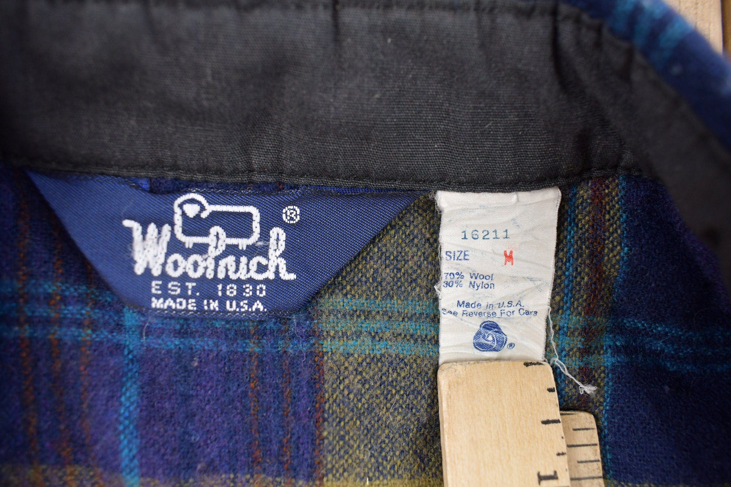 Woolrich Clothing > Men's Clothing > Shirts & Tees > Oxfords & Button Downs Vintage 1980s Woolrich Blue Plaid Wool Shacket Men's Medium