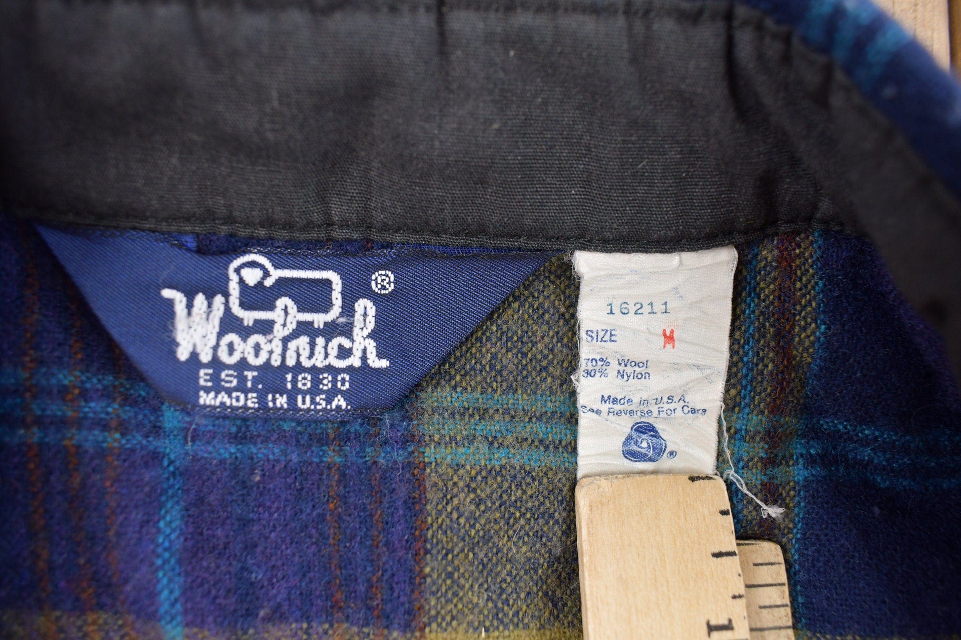 Woolrich Clothing > Men's Clothing > Shirts & Tees > Oxfords & Button Downs Vintage 1980s Woolrich Blue Plaid Wool Shacket Men's Medium