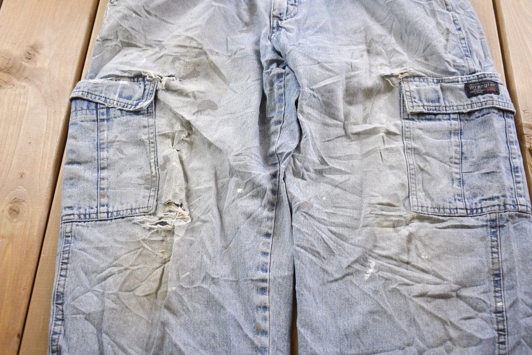 Wrangler Clothing > Men's Clothing > Jeans Vintage 1970s Distressed Wrangler Denim Jeans Men's 34 x 30